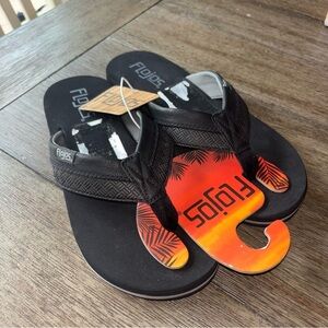 Flojos Classic Black Sandals Sz 7 NWT
